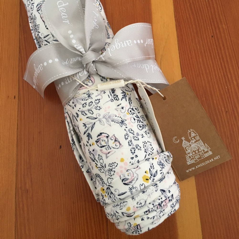 Angel Dear swaddle blanket NWT
